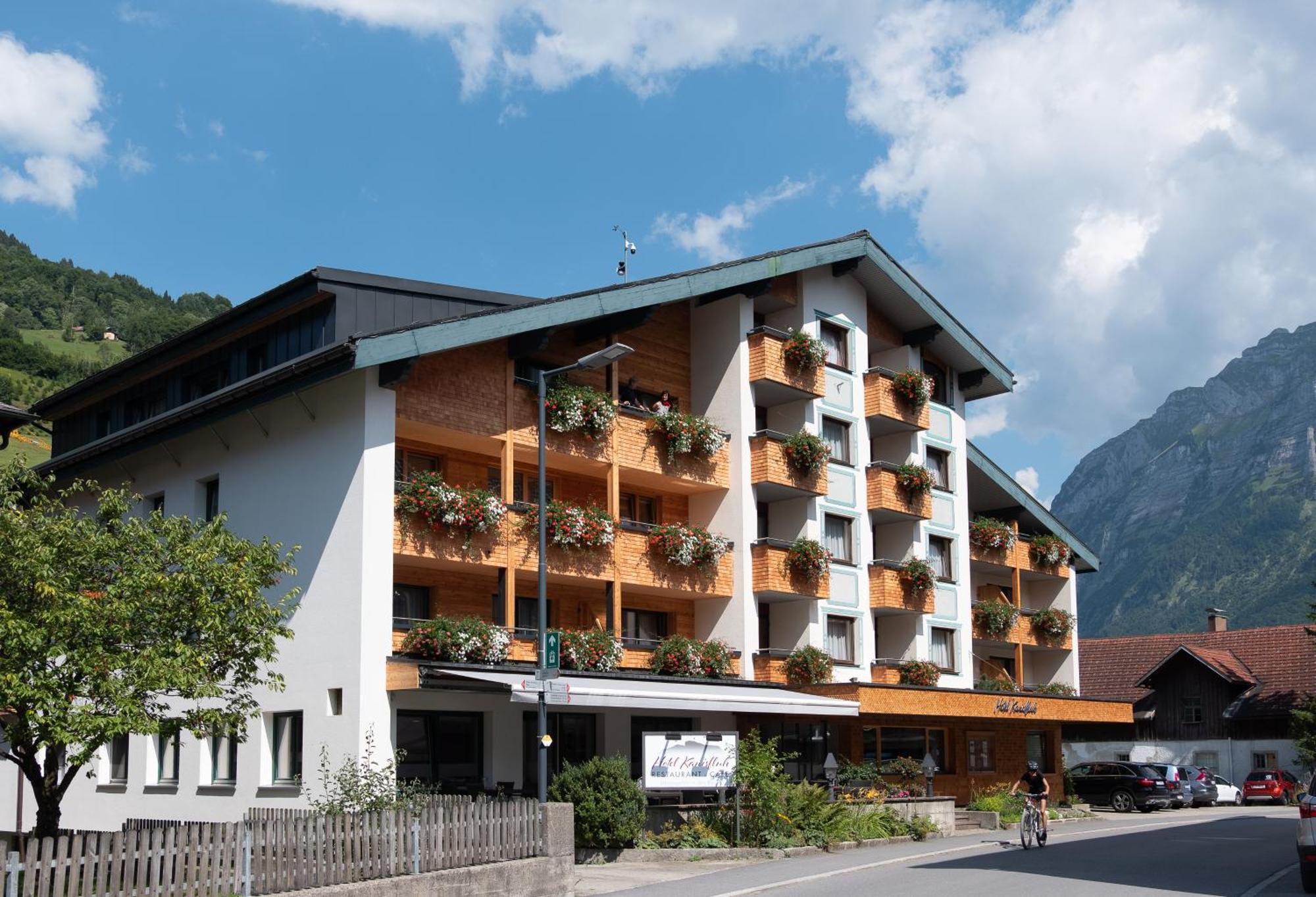 Hotel Kanisfluh Mellau Exterior photo